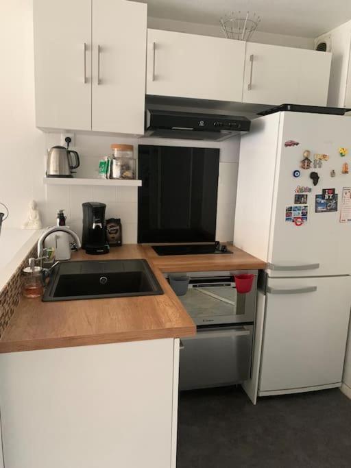 Appartement T2 En Bord De Mer Roquebrune-Cap-Martin Eksteriør billede